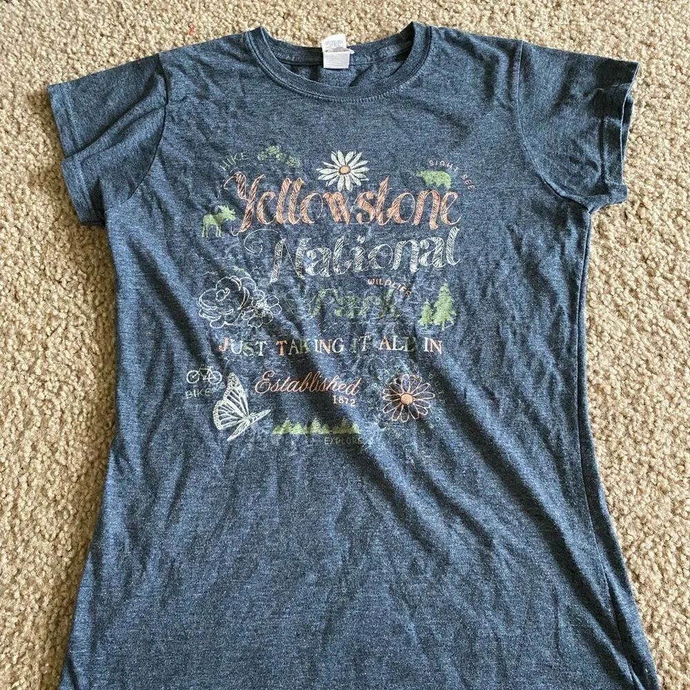 Womens Yellowstone National Park Tshirt